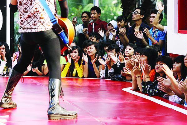 Alasan Kenapa Kamu Wajib Berhenti Nonton Acara Musik Jaman Sekarang